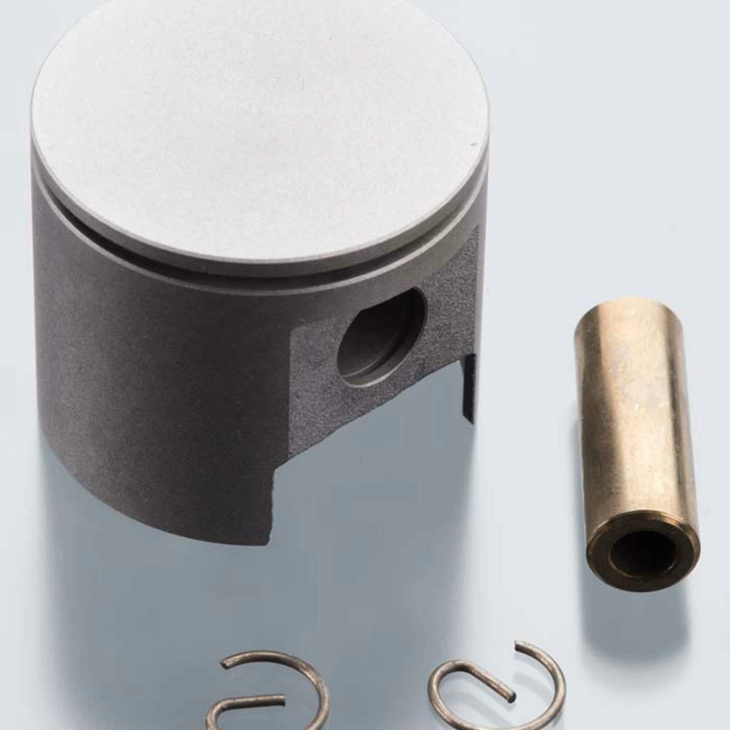DLE Engines Piston w Pin & Retainer: DLE-20 for Parts